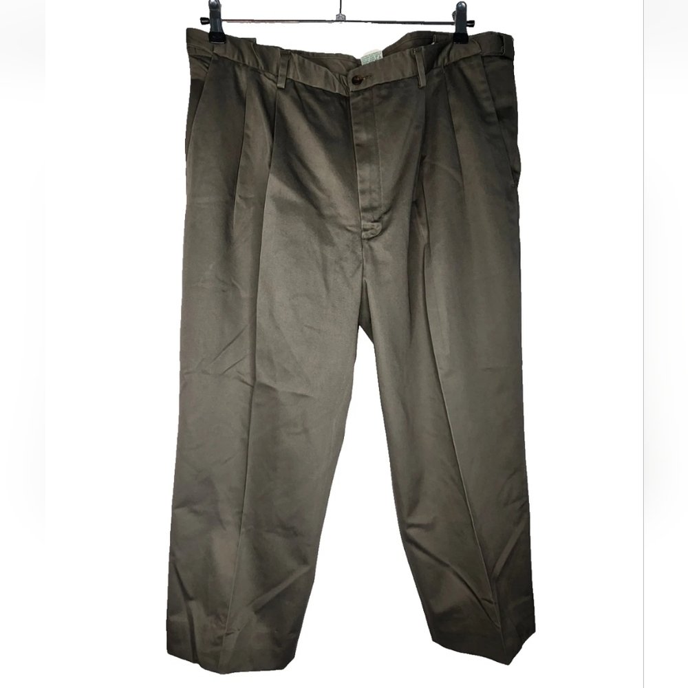 Duck Head Premium Pleated Chino Pants in Forest Green Size 38 x 26.5